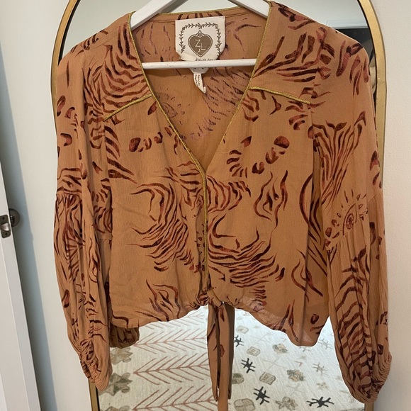 Tygris set with gold piping - Picture 4 of 6